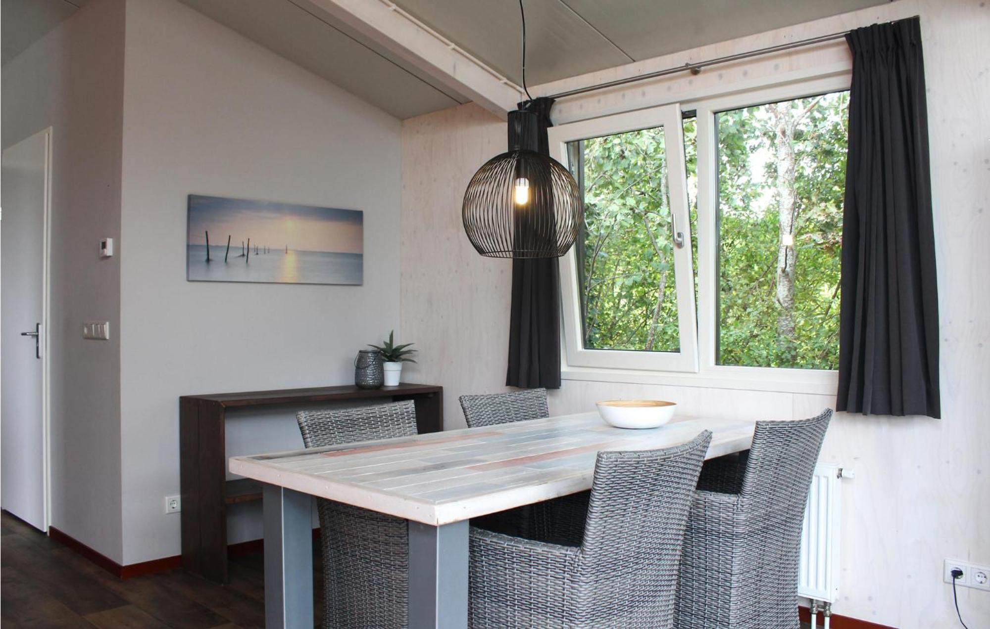 Beautiful Home In Sint-Annaland With Wifi Exterior foto