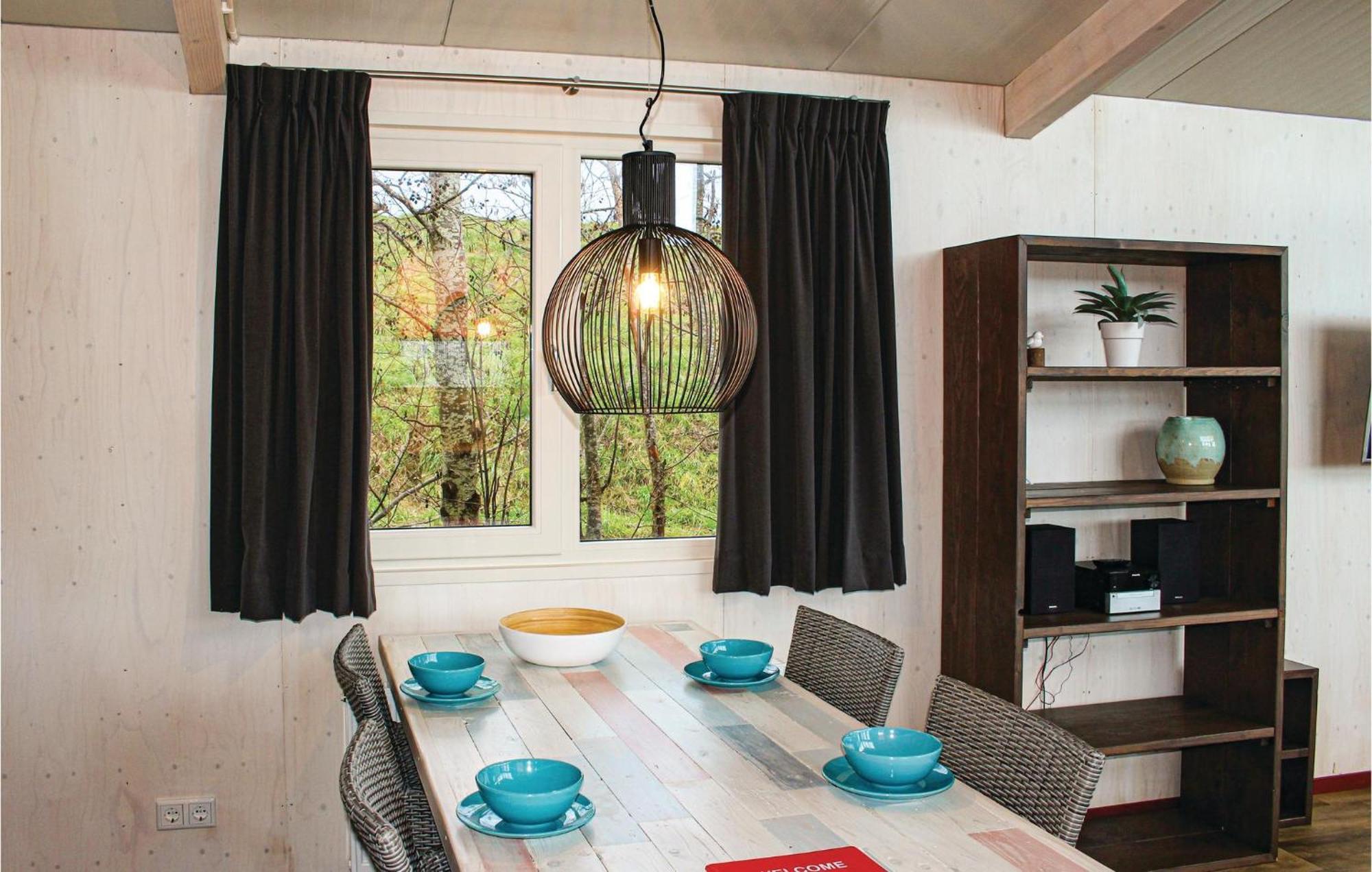 Beautiful Home In Sint-Annaland With Wifi Exterior foto